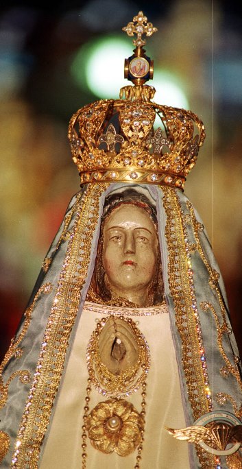 Puan: entronizan a la Virgen del Valle